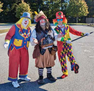 3 clowns