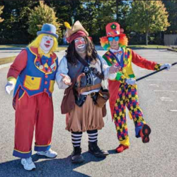 3 clowns